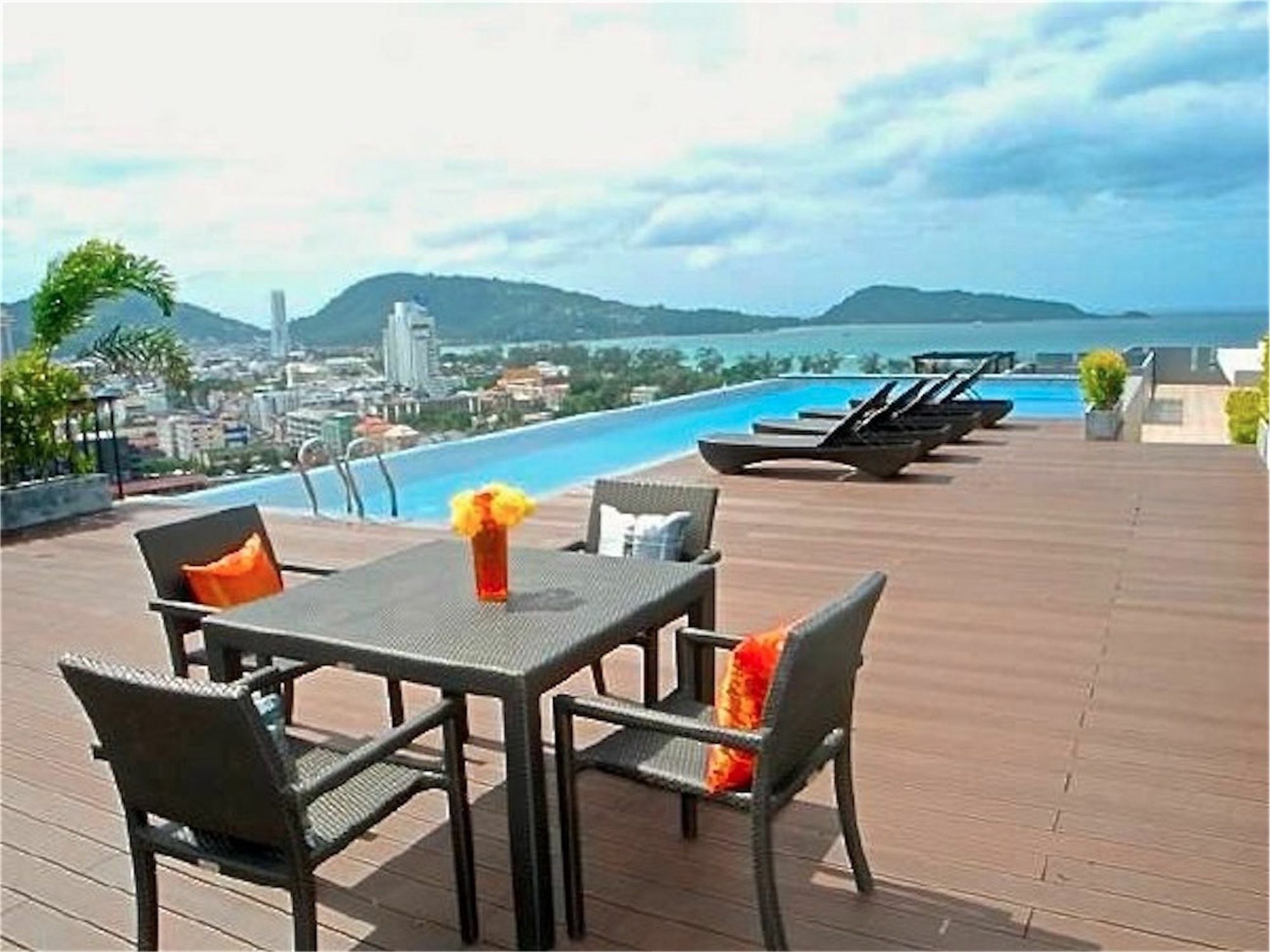 Bliss Patong 2 Bedrooms Apartment Extérieur photo
